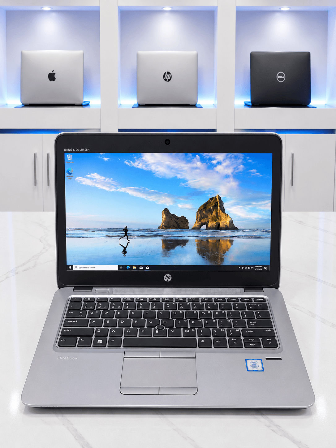 HP EliteBook 820 G3 - Image 1